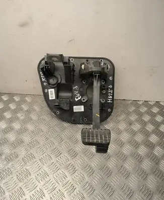 Iveco Daily 6th gen Brake pedal 5801492034