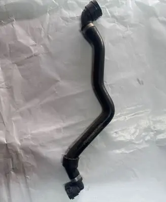 Mercedes-Benz GLC X253 C253 Engine coolant pipe/hose A2535010584