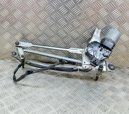 Peugeot 207 Front wiper linkage and motor 0390241931 3397020745