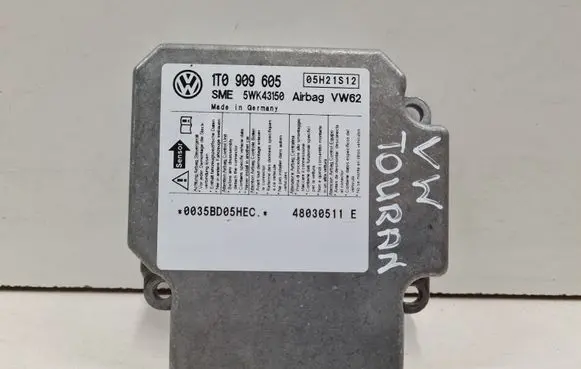 Volkswagen Touran I Airbag control unit/module 1T0909605 5WK43150 48030511E