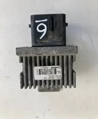 Peugeot 3008 I Glow plug pre-heat relay 9663824880