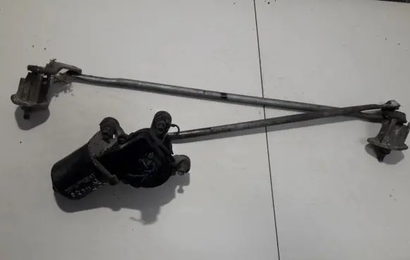 Mazda 626 Front wiper linkage and motor