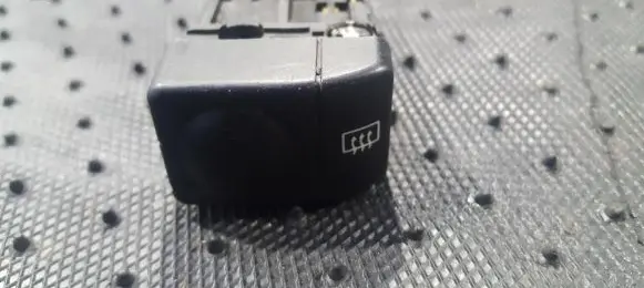 Hyundai Sonata Windscreen/window heater switch 9371033100 93710-33100