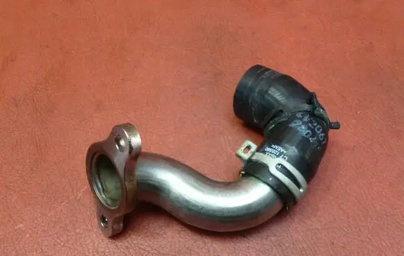 Renault Megane III Engine coolant pipe/hose