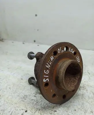 Opel Signum Rear wheel hub