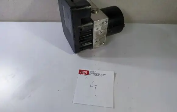 BMW 1 E81 E87 ABS Pump 6772214