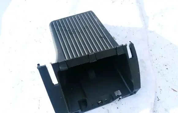 Ford Focus Glove box 4M51A06044AEW 4M51-A06044-AEW