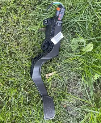 Citroen DS3 Accelerator throttle pedal 9827705480