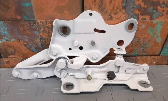 BMW X6 G06 Engine bonnet/hood hinges 7418202 9477742 41009477742