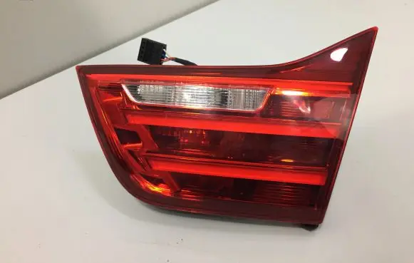BMW 4 F32 F33 Tailgate rear/tail lights 8059656