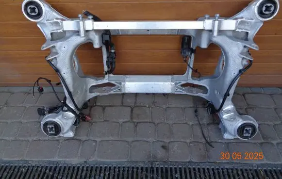 Porsche Taycan 9J1 Rear subframe 9J1599030H 30052025 0292100136