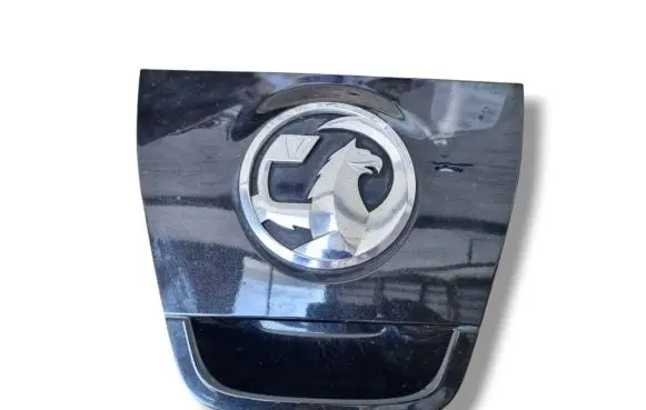 Opel Astra J Tailgate/trunk/boot exterior handle 13372620 13372619
