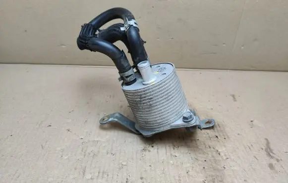 Engine oil radiator