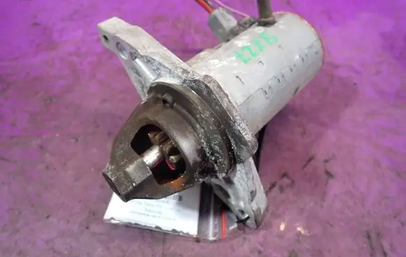 Toyota Yaris Starter motor 