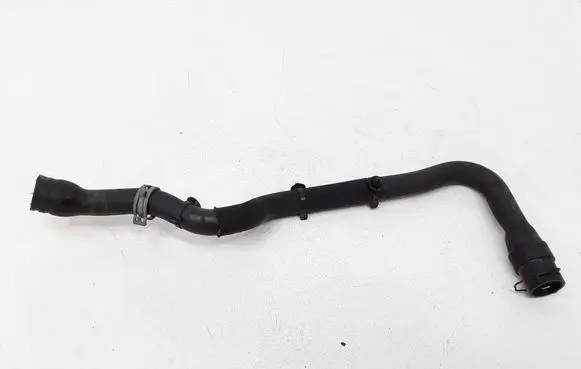 Mercedes-Benz B W245 Engine coolant pipe/hose