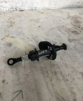 Volvo XC40 Clutch slave cylinder 31437346