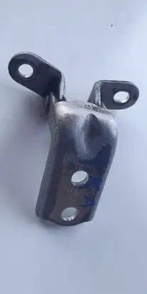 Hyundai Santa Fe Rear door lower hinge