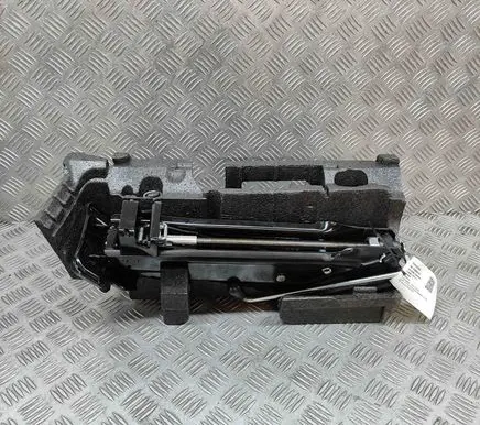 Audi Q5 SQ5 Lift Jack 8R0012109A 8R0011031H