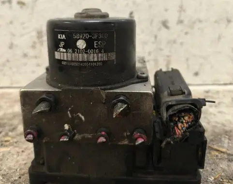 KIA Opirus ABS Pump