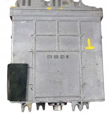 Volkswagen Transporter - Caravelle T4 Wing mirror control module 074906021M