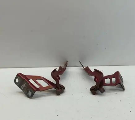 Mazda 3 III Engine bonnet/hood hinges 