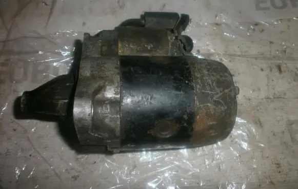 Mazda 323 Starter motor m3t30881
