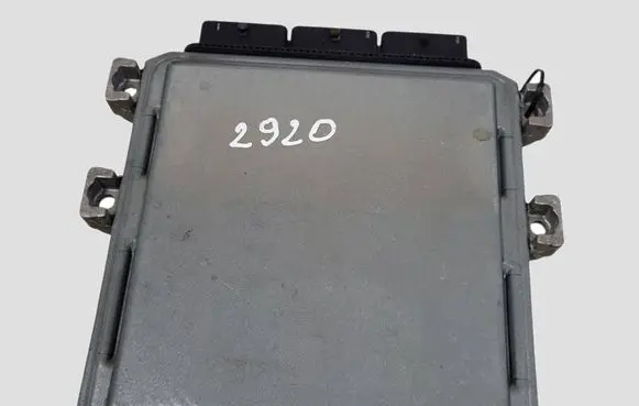 Jaguar XF X250 Engine control unit/module 8X2Q12A650KAF
