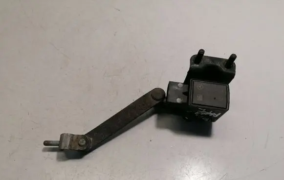 Headlight/headlamp level sensor