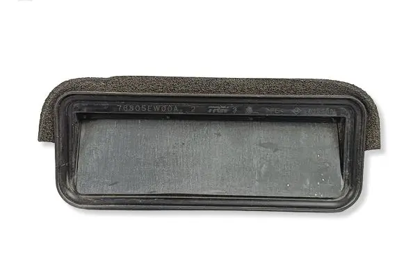 Nissan 370Z Quarter panel pressure vent 76805EW00A
