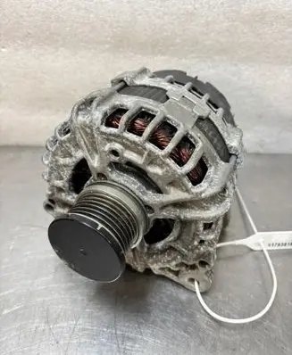 Volkswagen Crafter Generator/alternator 03H903026C