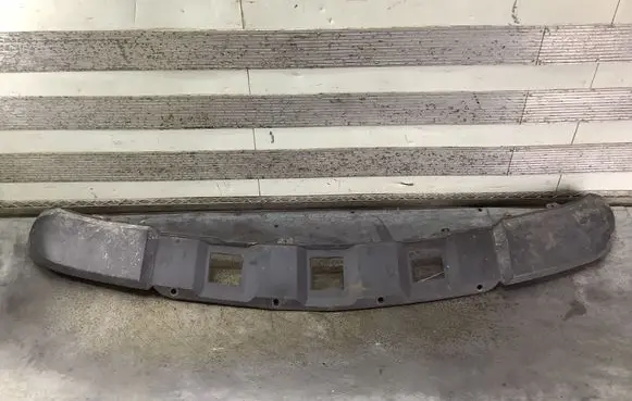 Mercedes-Benz GL X164 Front bumper lip A1648853825