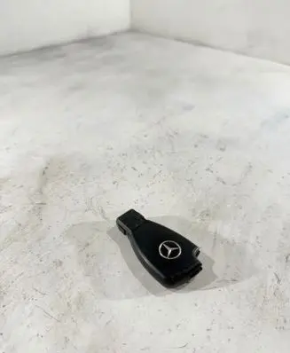 Mercedes-Benz E W211 Ignition key/card 