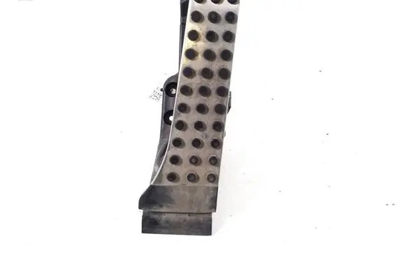 Mercedes-Benz EQC Accelerator throttle pedal A2533002000