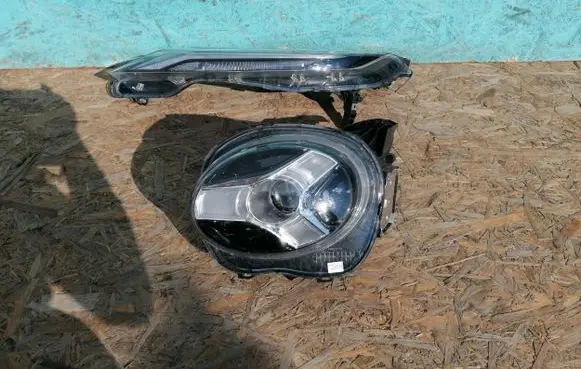 Nissan Juke II F16 Headlights/headlamps set 