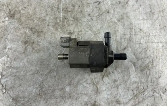 Jaguar XJ X351 Turbo solenoid valve 72268701