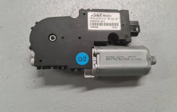 BMW X1 F48 F49 Sunroof motor/actuator 7383306