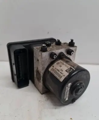 Volkswagen Golf IV ABS Pump 1C0907379C 00006061D3 10096003113