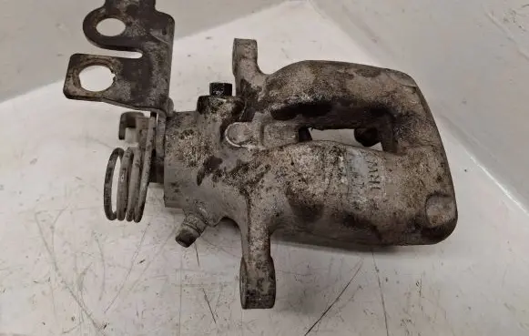 Volkswagen Caddy Rear brake caliper