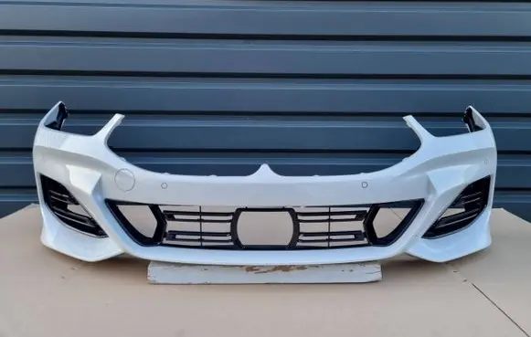 BMW 8 G14 Front bumper 51118070558