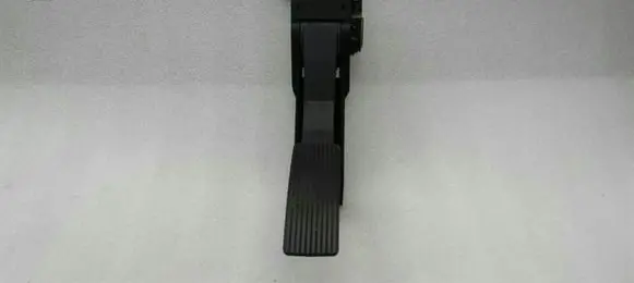 Mercedes-Benz R W251 Accelerator throttle pedal A1643000004