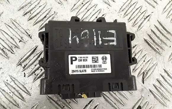 Renault Clio IV Engine control unit/module 284Y66LA7B