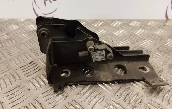 Land Rover Range Rover Sport L320 Radiator support slam panel bracket 5H2Z14A686BA 00009400A6 YDB500141