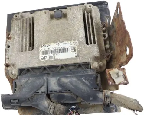 Opel Zafira B Engine control unit/module 55198922 0281012549 1039S12972