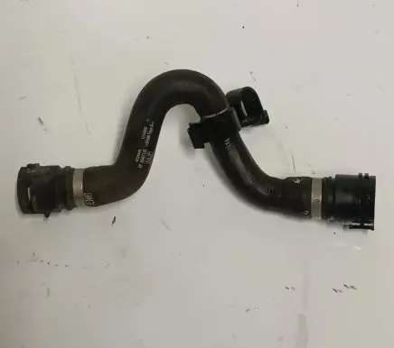 Opel Insignia B Engine coolant pipe/hose 39087133 422346486