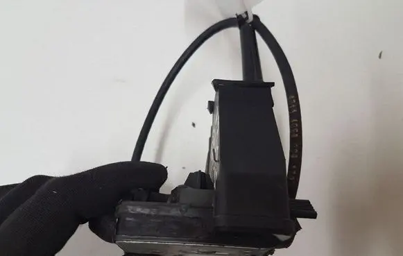 Jaguar S-Type Rear door lock 5W4A5426413DA 0152146