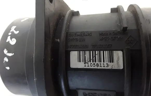 Renault Espace III Mass air flow meter 7700314669