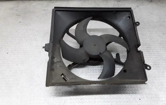 Mitsubishi Carisma Electric radiator cooling fan
