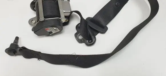 Mercedes-Benz B W245 Front seatbelt 1698608385