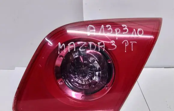 Mazda 3 I Tailgate rear/tail lights P2913R