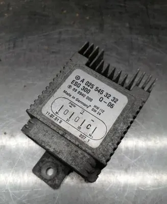 Coolant fan relay